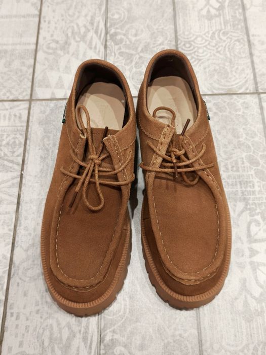 Продам лофери з натуральної замші.