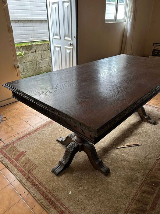 Mesa Antiga em madeira maciça