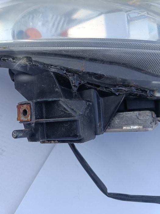 Lampa prawa przednia Mazda 5 Xenon