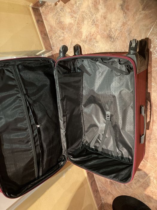 Mala de viagem grande de porão em bom estado