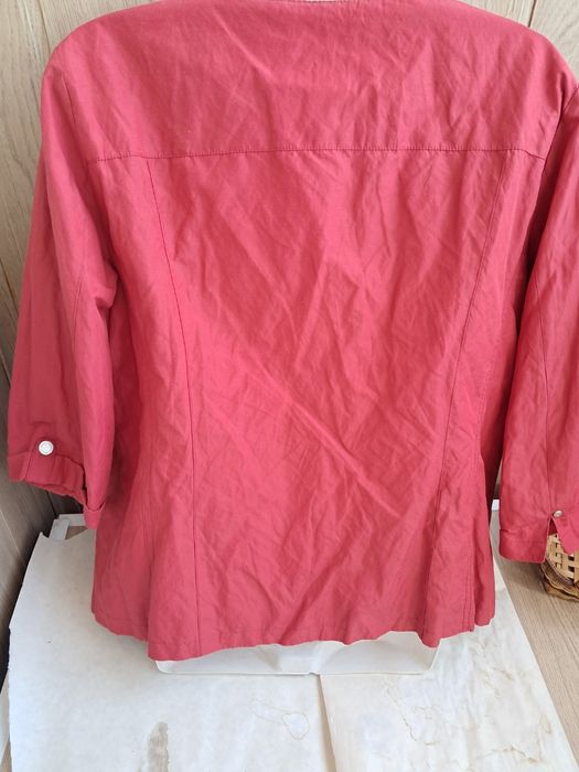 Летний ,короткий пиджак