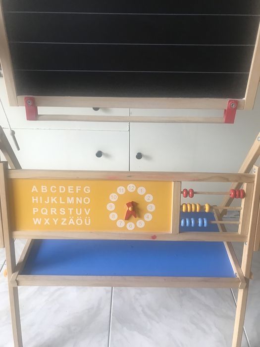 Quadro escolar criança duas faces