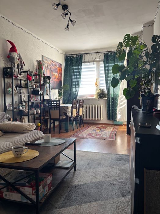 3 pokoje z osobną kuchnią i balkonem