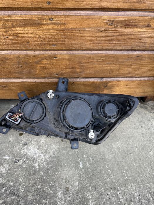 Фара ліва,права Vito w639 рестайл