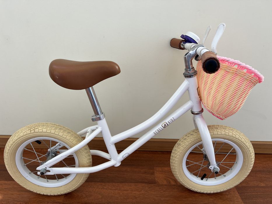 Bicicleta sem pedais Rebel Kidz (como nova!)