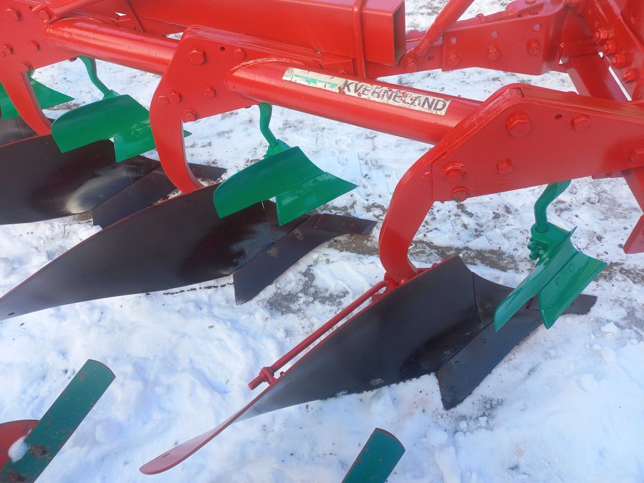 Плуг Квернеланд Kverneland