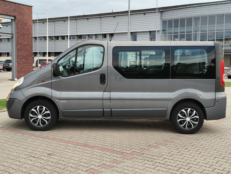 Opel Vivaro 2,0CDTI  -TOUR- import  TABLICE PL