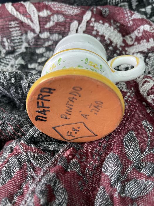 Castiçal de faiança pintado à mão