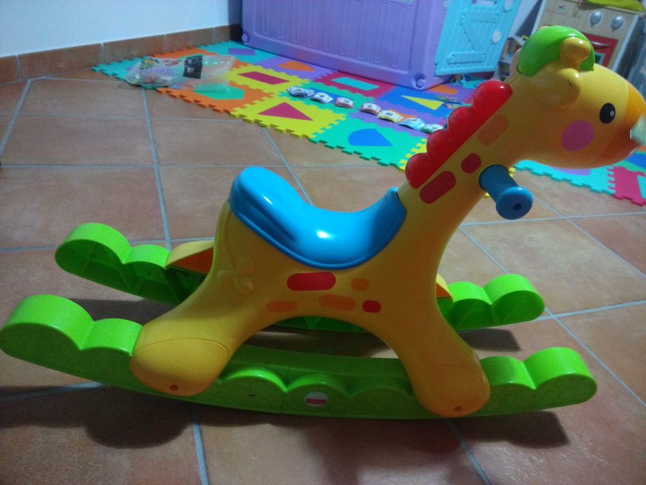 Girafa Fisher Price