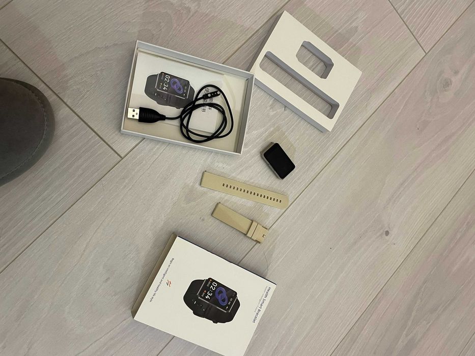 Умные часы/фитнес браслет