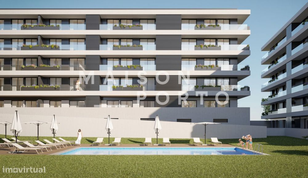 Apartamento T3 com Varanda em Condomínio Fechado na Avenida Conduta — Rio Tinto, Porto