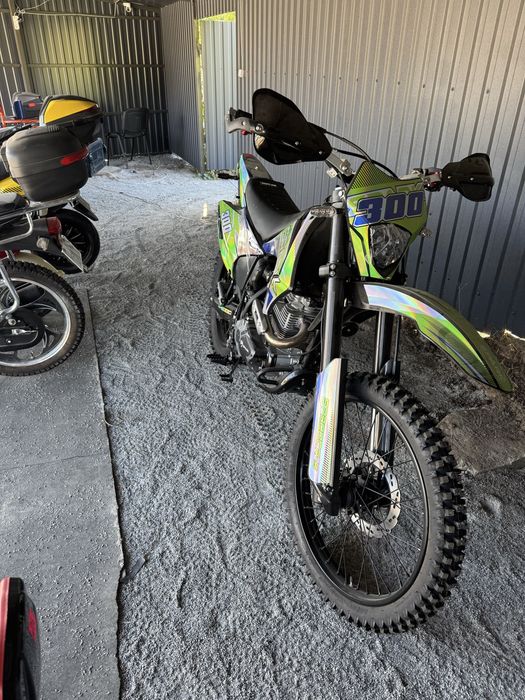 Spark SP300SR-5 крос ендуро