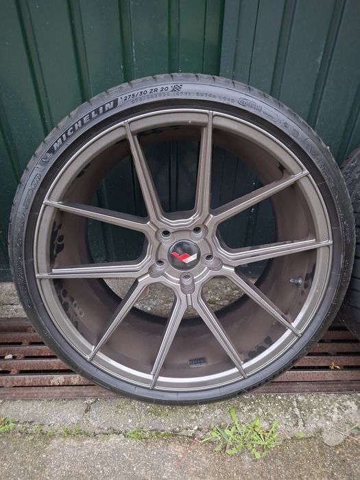 Jantes JR30 novas com pneus novos