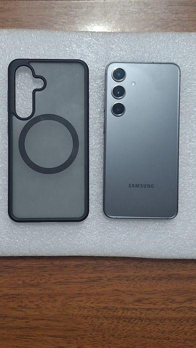 Телефон Samsung S24
