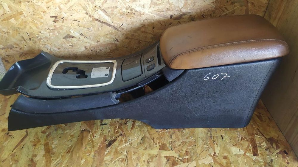 CONSOLA CENTRAL COM APOIO BRAÇO PEUGEOT 607