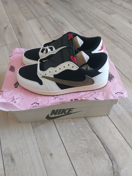 Jordan 1 Retro Low OG Travis Scott Olive