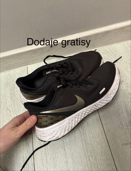 Czarne buty sportowe nike 40