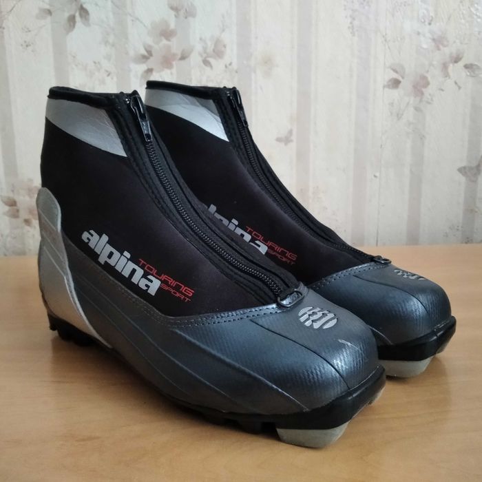 Buty narciarskie biegowe ALPINA ST 10 NNN roz.eu-38