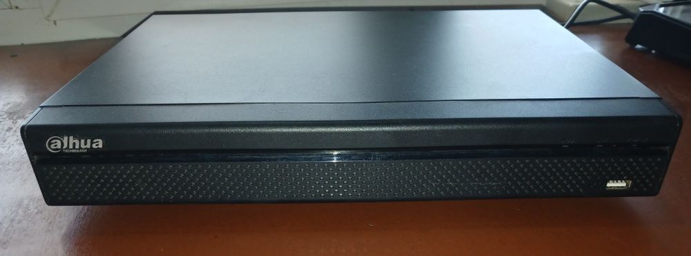 Видеорегистратор Dahua DHI - HCVR5108H - S2