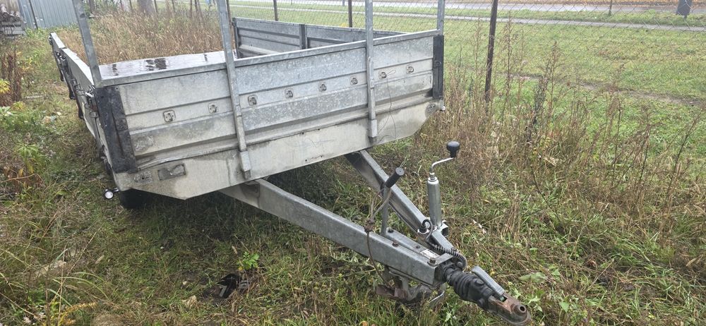 Przyczepa dwuosiowa niewiadów C 2000