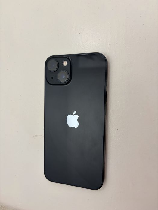 Iphone 13 128GB - Como Novo / sem Riscos (84% Bateria Total)