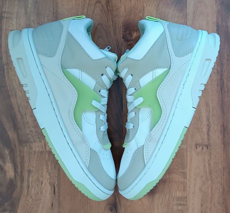 Buty sznurowane Zara