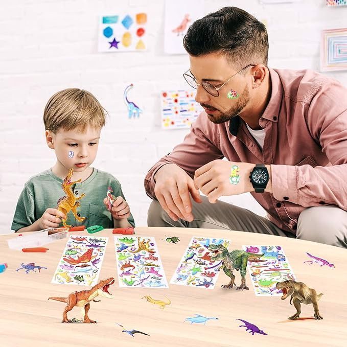 Naklejki Wypukłe 3D Dinozaury 4 arkusze 160 szt