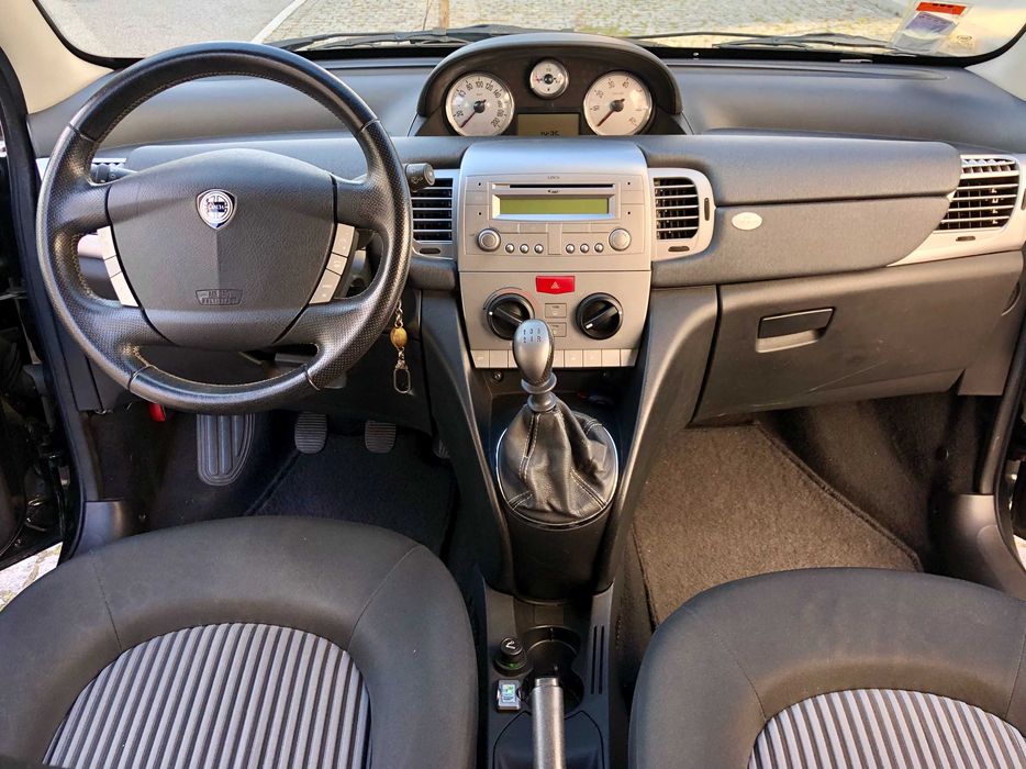 Lancia - Modelo Ypsilon