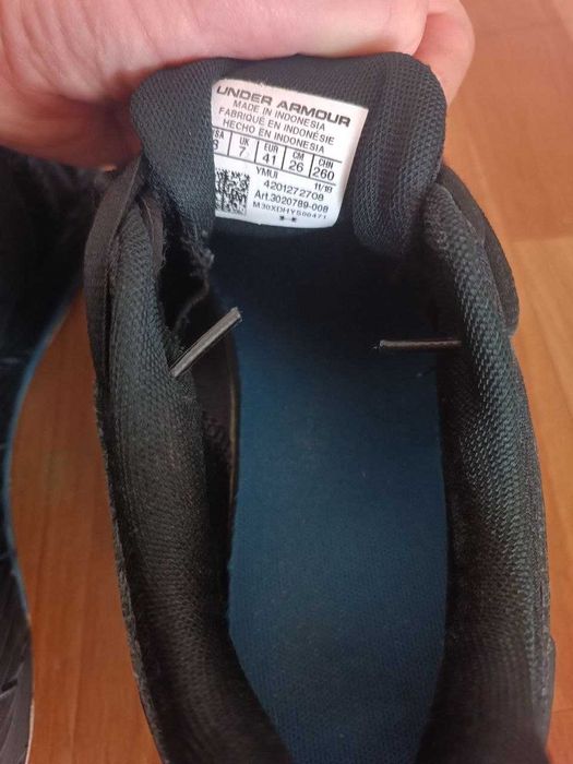 Кроссовки Under Armour