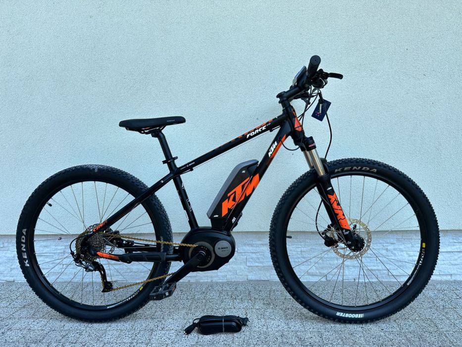 Rower KTM MACINA - wsp elektryczne Bosch, koła 27,5, ham hydrauliczne