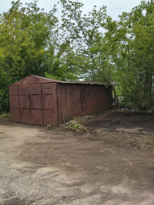 Гараж для автомобіля