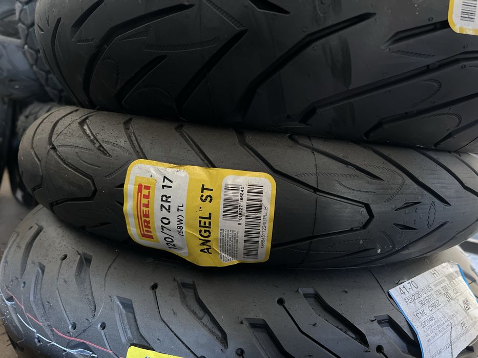Pirelli Angel ST 120/70 R17 58W
