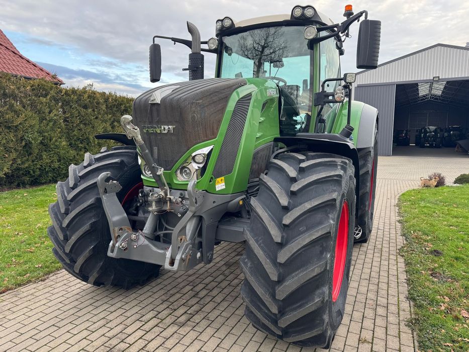 Fendt 828 Vario S4 Profi Plus  Nowy silnik, nowe opony, nawigacja
