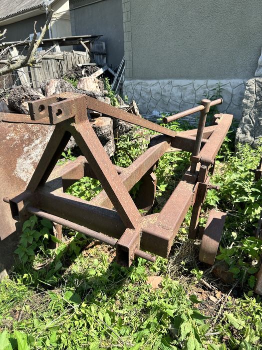 Продам плуг для трактора