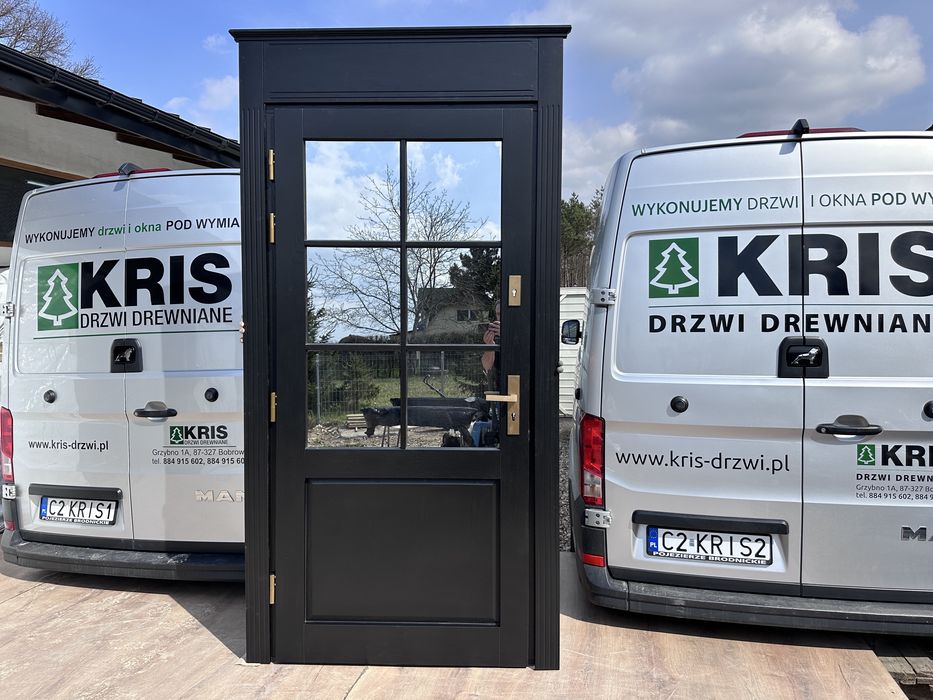 Drzwi wejściowe drewniane czarne zewnętrzne Na wymiar czyste powietrze