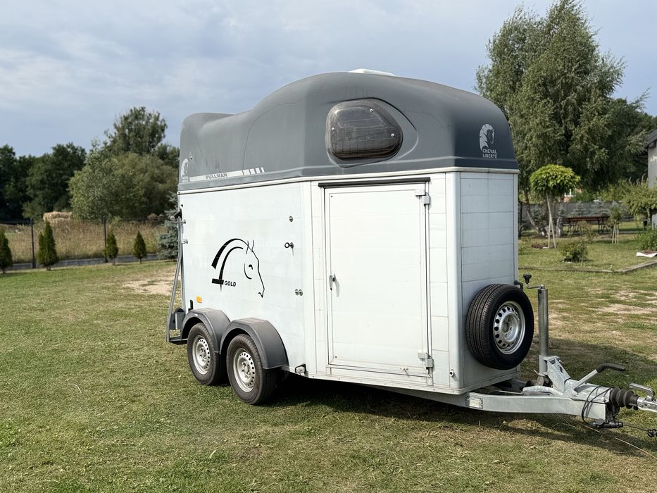 Przyczepa konna Cheval Liberte Gold Pullman Aluminium do przewozu koni.
