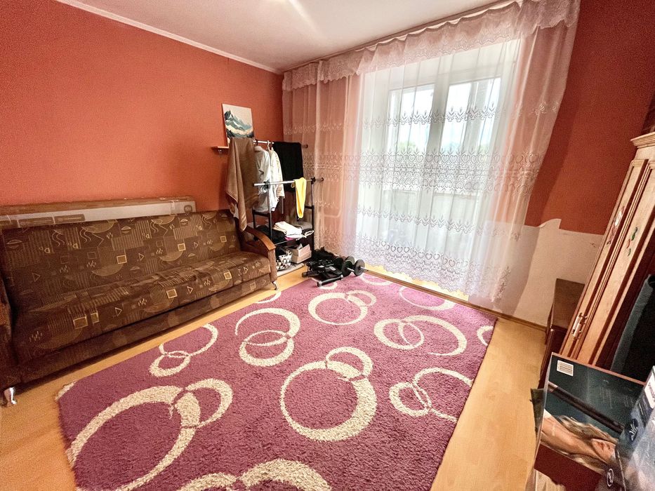 № Продам 3 к квару центр Рівного 3 пов. цегла, утеплена!