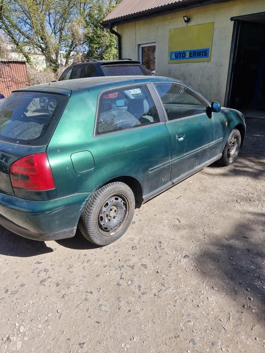 Audi a3 1.6 na czesci