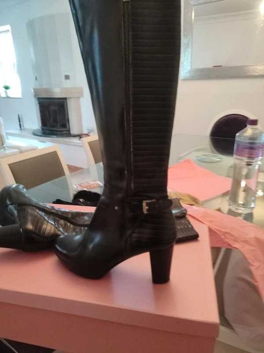 3 pares de botas novas