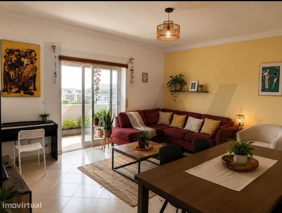 Fantástico T3 Remodelado na Arrentela – Seixal