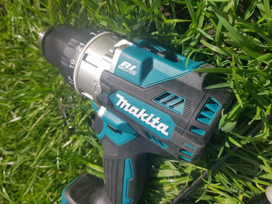 Бесщеточная аккумуляторная дрель-шуруповерт MAKITA XPH14Z 18V LXT