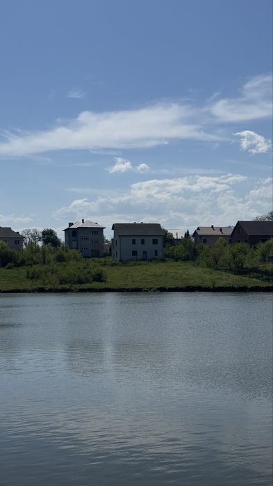 Будинок, м. Заставна ,202м2, після будівництва,2 поверхи