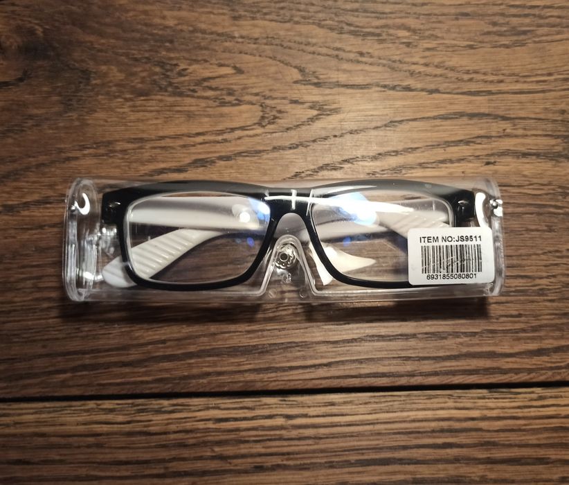 Gotowe okulary korekcyjne, kujonki, minusy