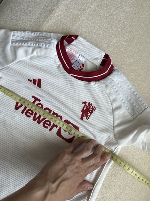 Форма футбольная  manchester united Adidas 5-6 років