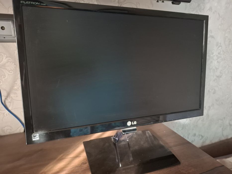 Монітор LG FLATRON E2060S-PN