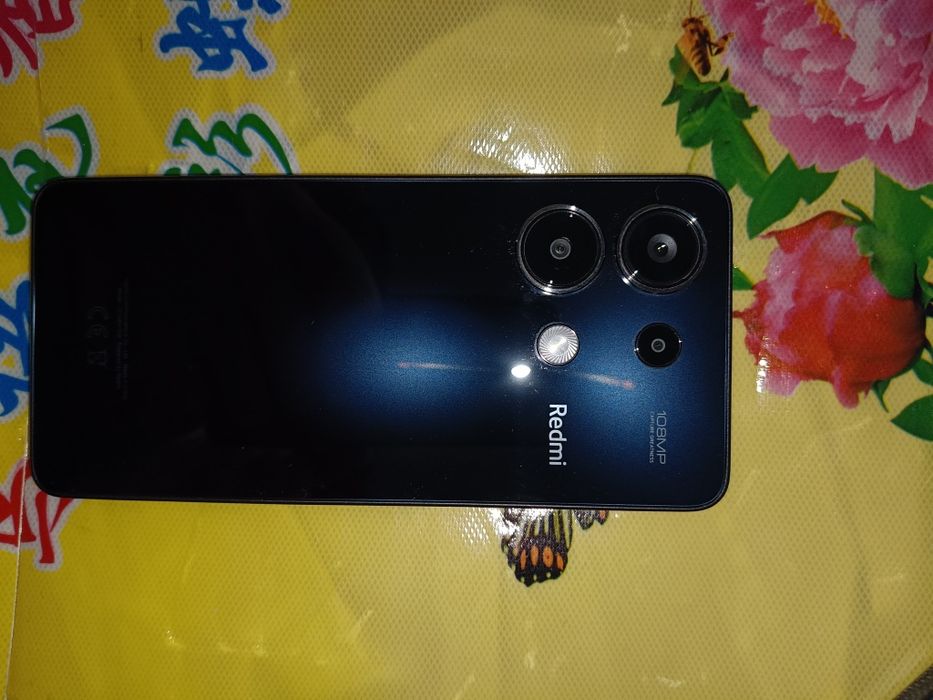 смартфон Xiaomi Redmi Note 13