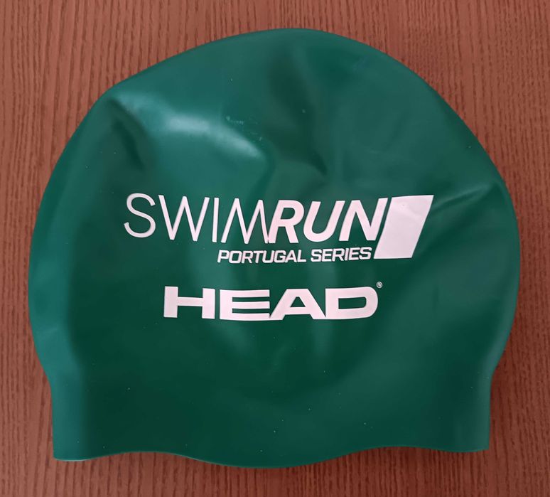 Touca de natação, de silicone, SwimRun Portugal Series, marca Head/Zoggs, em estado novo.