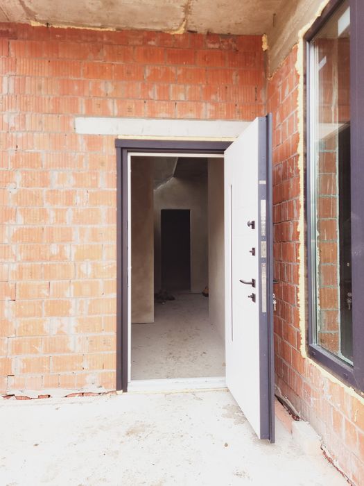 Продаж котеджів смт.Брюховичі