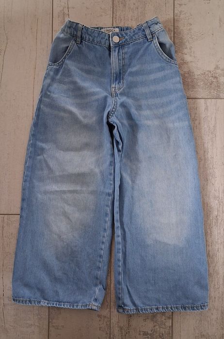Zestaw mini paka ubrań spodnie bluza r. 128