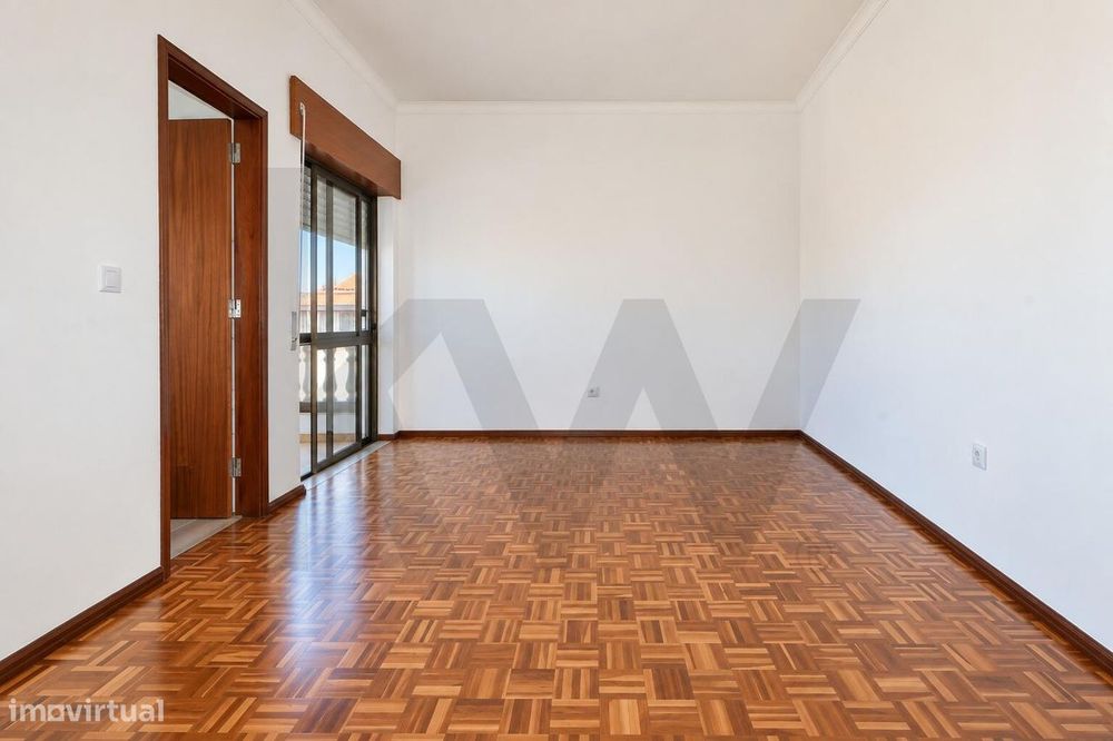 Apartamento T3 em Pinhal de Frades - Arrendamento